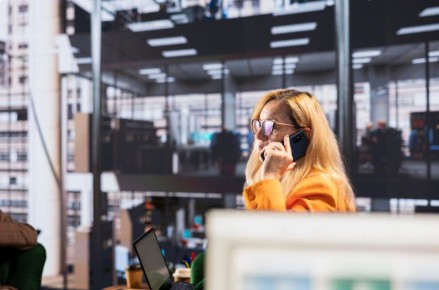 Будущее звонков в мессенджерах: что стоит за ограничениями Telegram и WhatsApp?