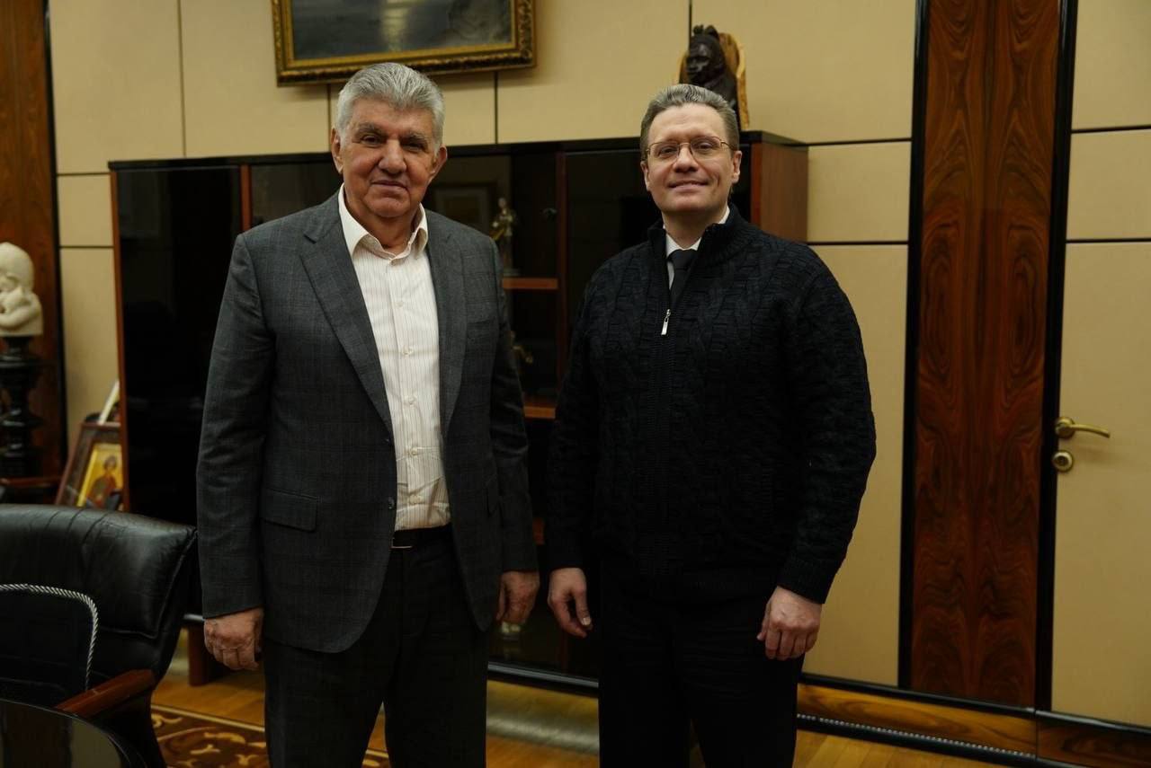 Георгий Филимонов: Встретился со своим давним добрым другом, старшим товарищем — президентом «Союза армян России» Арой Аршавировичем Абрамяном Георгий Филимонов: Встретился со своим давним добрым другом, старшим товарищем — президентом «Союза армян России» Арой Аршавировичем Абрамяном