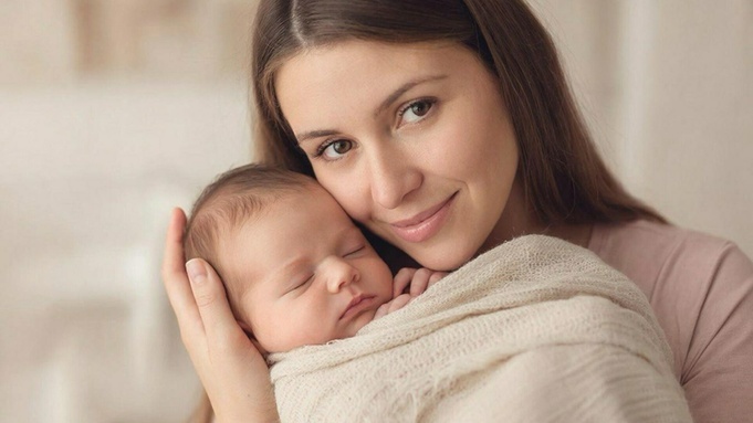 В России увеличен размер необлагаемой помощи при рождении ребенка