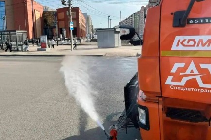 С 10 апреля дорожные службы Вологды приступят к чистовой мойке городских улиц с использованием специальных шампуней