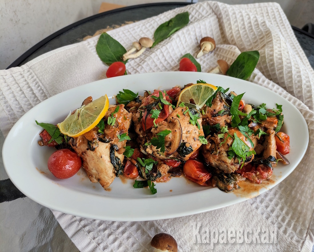 Курица с шампиньонами в сливочном соусе: просто и вкусно
