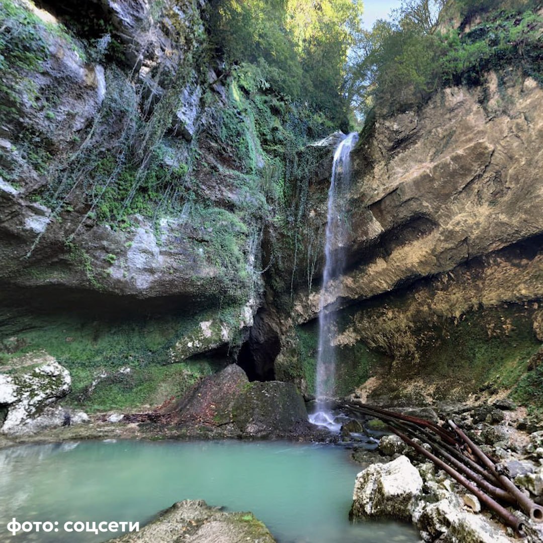 Туристка упала в «Пасть дракона» и разбилась насмерть в Краснодарском крае Туристка упала в «Пасть дракона» и разбилась насмерть в Краснодарском крае