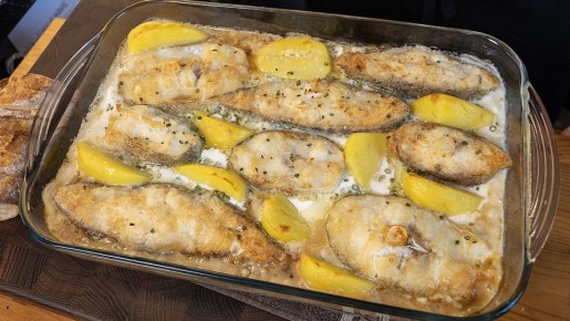 Почувствуйте вкус поморской кухни: рыба в сливочном соусе с картошкой