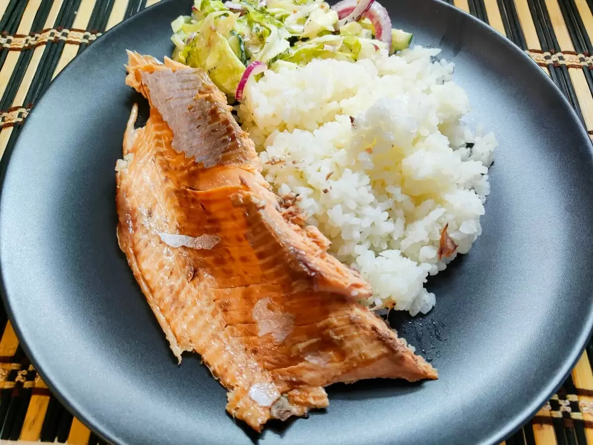 Праздничное угощение: рыба в соленой оболочке