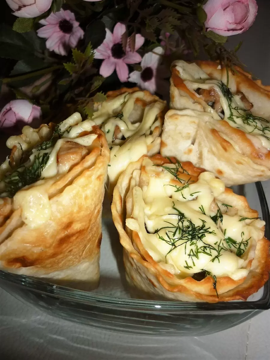 Вкусные рожки из лаваша с мясом: простой рецепт на каждый день