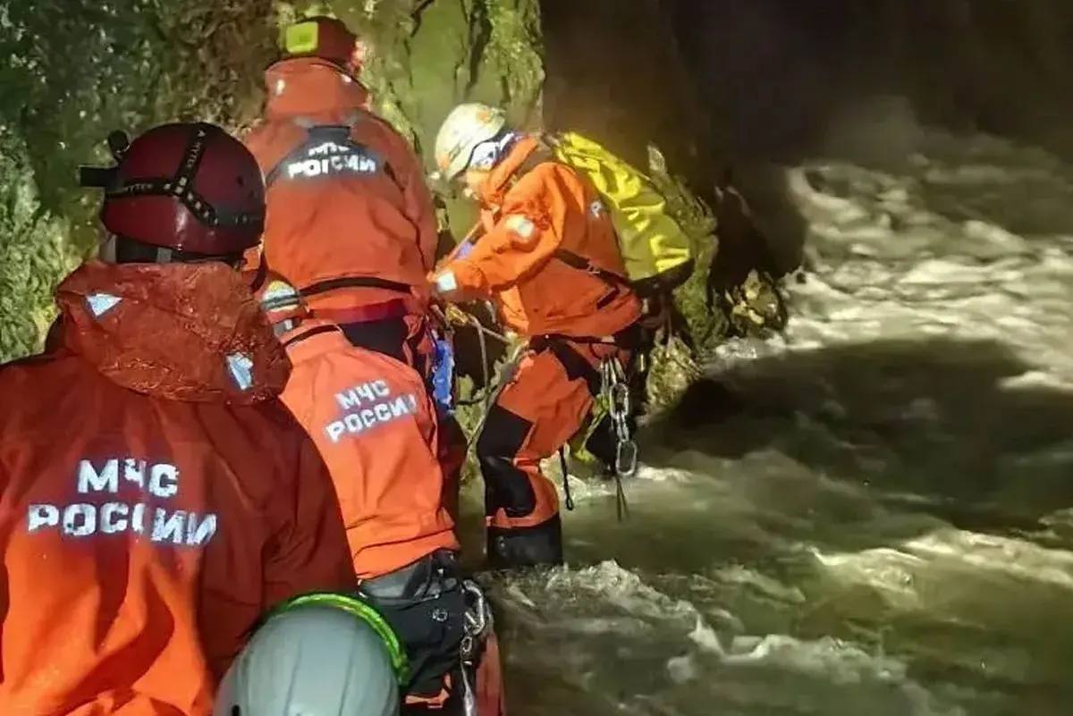 Стали известны подробности трагической гибели вологжанки в пещере «Пасть дракона» Стали известны подробности трагической гибели вологжанки в пещере «Пасть дракона»