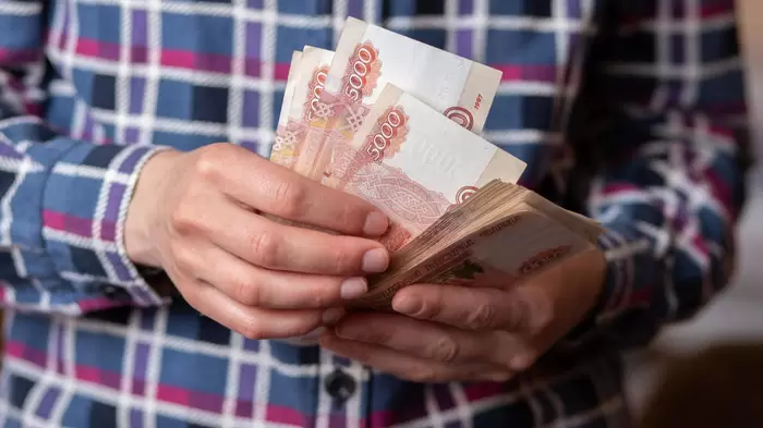 Почему повышение МРОТ до 60 тысяч может вызвать экономические потрясения