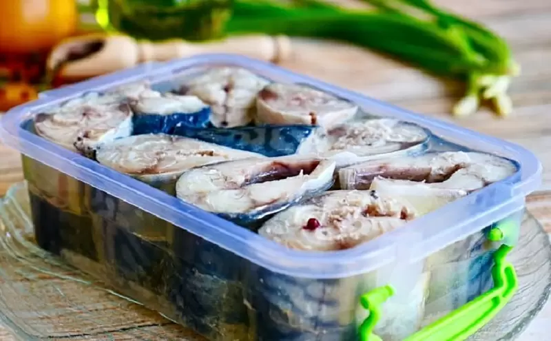 Настоящий вкус Севера: скумбрия в масле с пряной ноткой и нежной текстурой