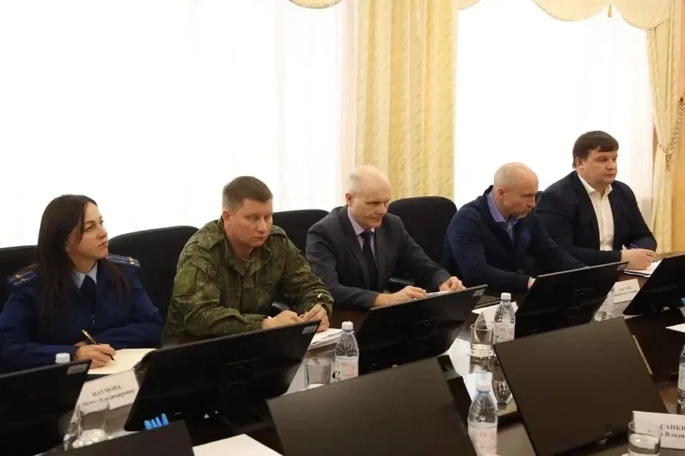 Георгий Филимонов: В Череповце провёл выездное заседание оперативного штаба по вопросам обеспечения безопасности Георгий Филимонов: В Череповце провёл выездное заседание оперативного штаба по вопросам обеспечения безопасности