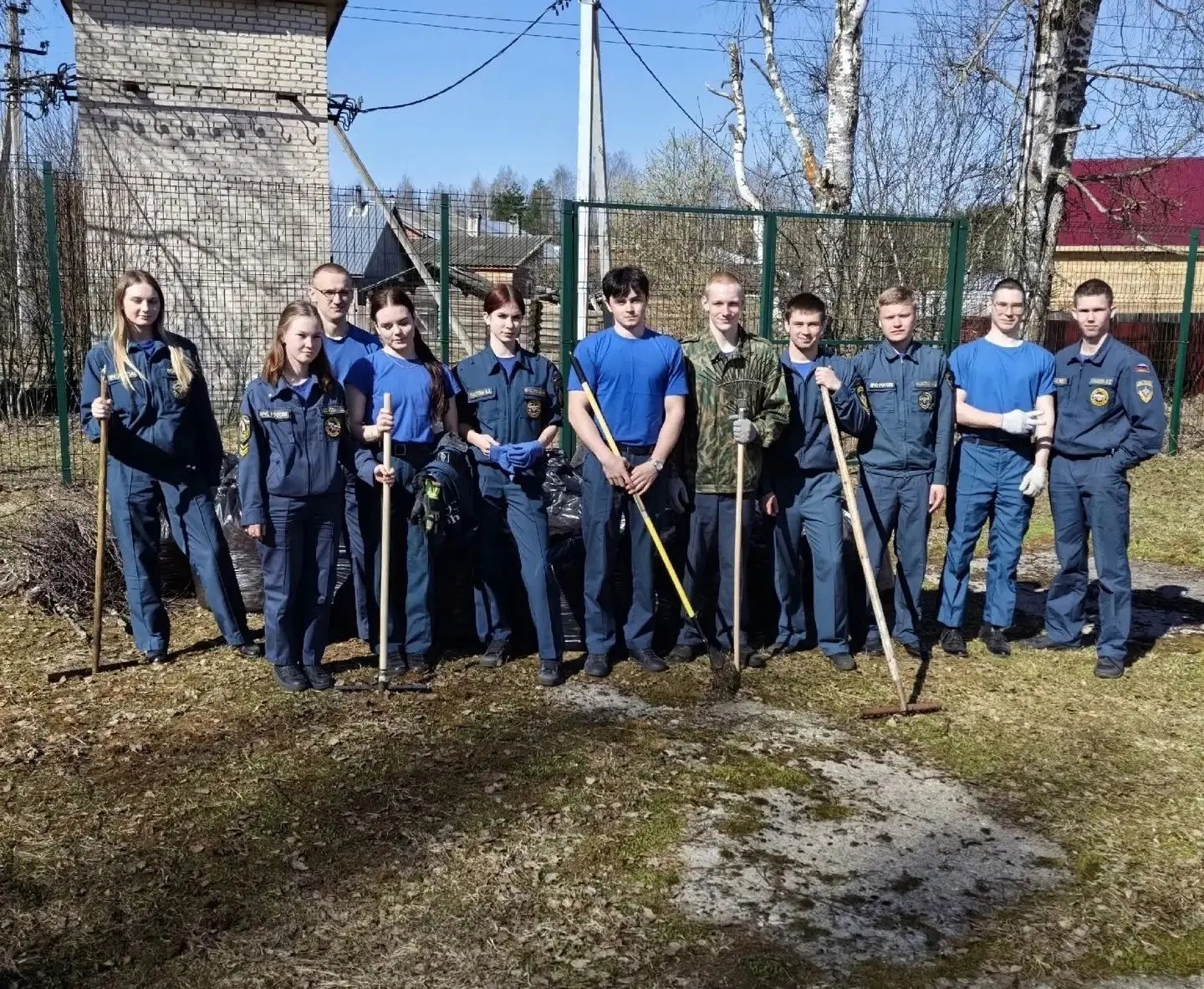 Студенты-спасатели закладывают основы заботы о самых маленьких Студенты-спасатели закладывают основы заботы о самых маленьких