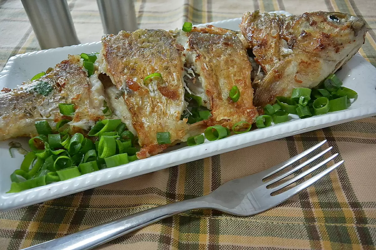 Наслаждение вкусом: идеальный язь на сковороде с изысканными специями