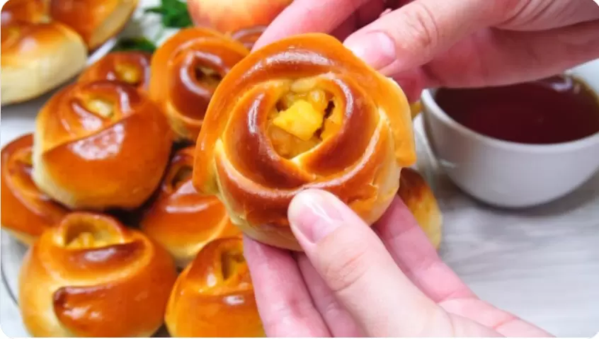 Булочки «розочки» с начинкой: взрыв вкуса в каждом кусочке