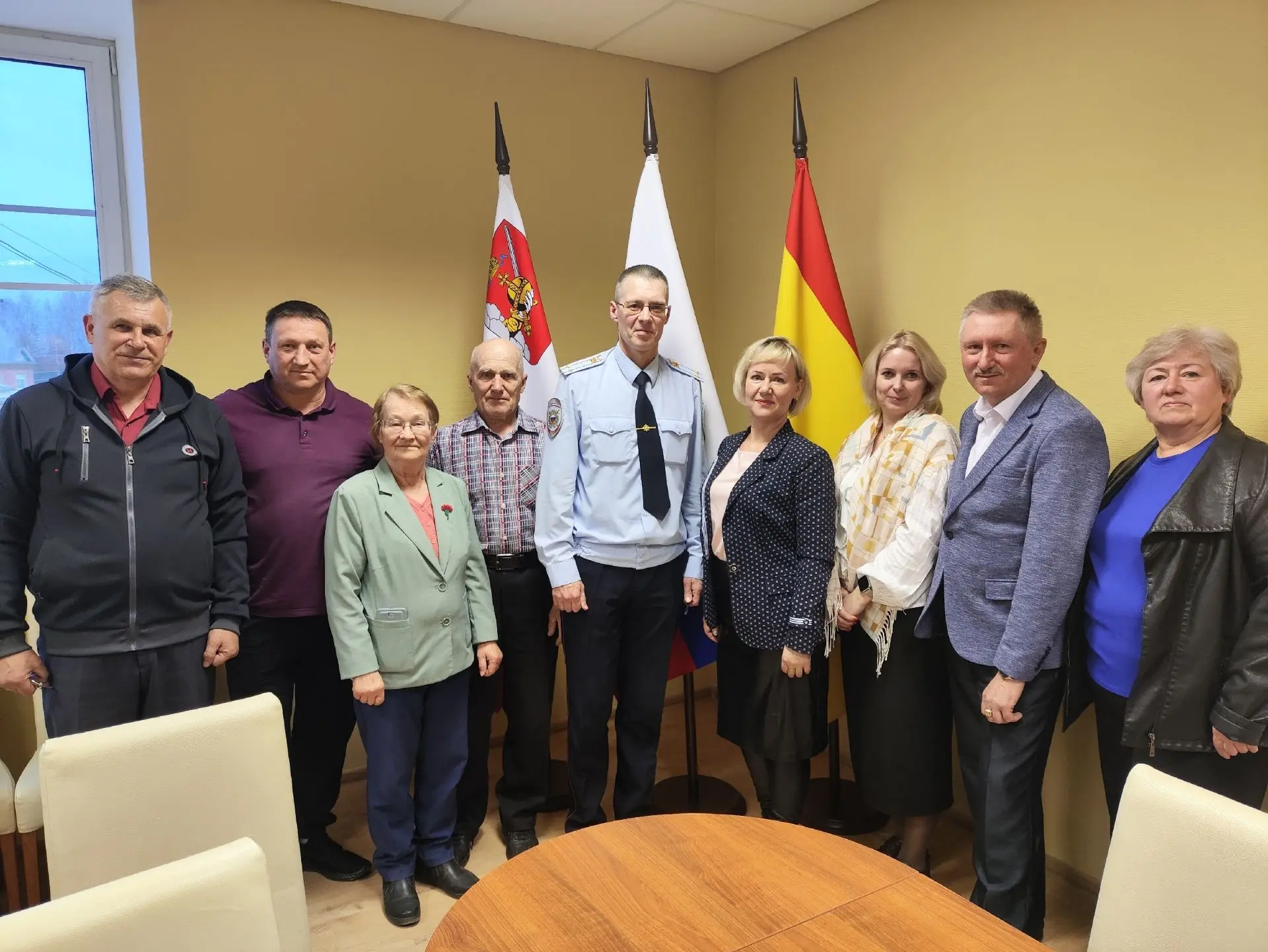 Накануне на базе центра развития культуры «Тотьма» встретились сотрудники ОМВД России «Тотемский» и ветераны