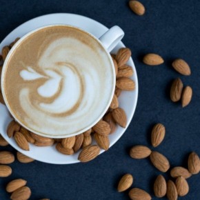 Миндальный кофе: ореховая роскошь в каждой глотке