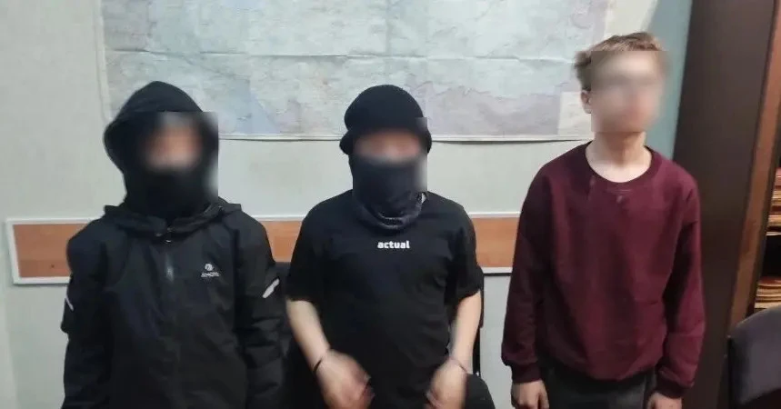 В Вологде сотрудниками транспортной полиции выявлены несовершеннолетние зацеперы В Вологде сотрудниками транспортной полиции выявлены несовершеннолетние зацеперы