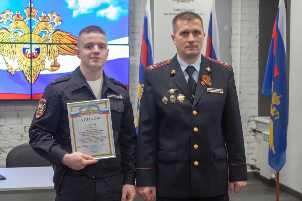 В УМВД России по Вологодской области выбрали лучшего участкового уполномоченного полиции В УМВД России по Вологодской области выбрали лучшего участкового уполномоченного полиции