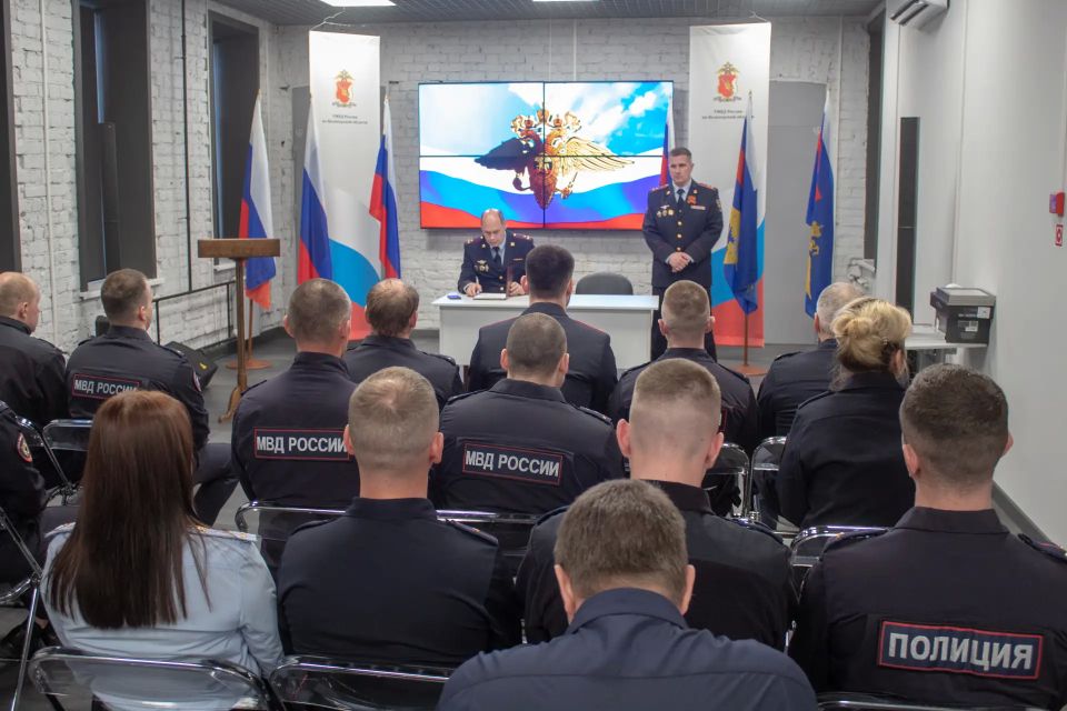 В УМВД России по Вологодской области выбрали лучшего участкового уполномоченного полиции В УМВД России по Вологодской области выбрали лучшего участкового уполномоченного полиции