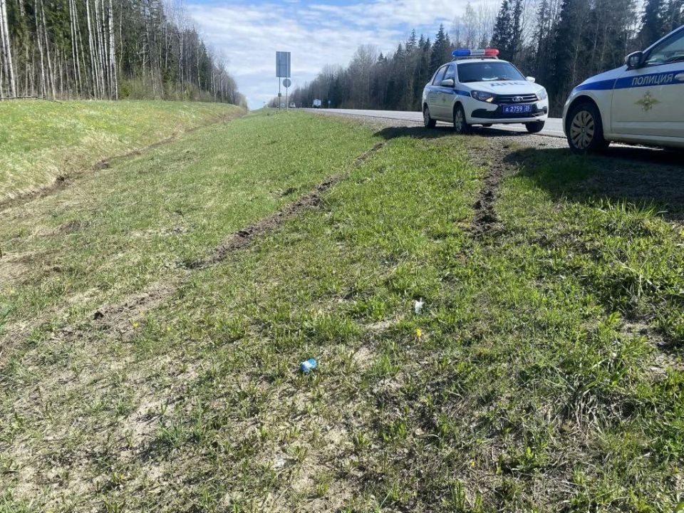 В Шекснинском округе в ДТП пострадал водитель и пассажир автомобиля