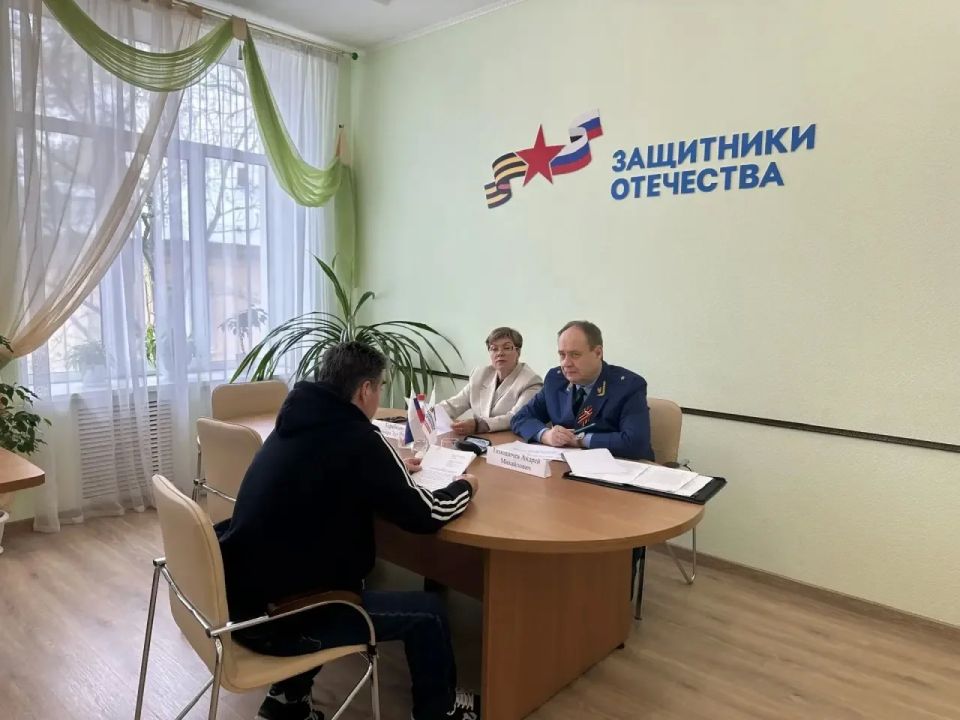 Прокурор Вологодской области Андрей Тимошичев совместно с руководителем регионального филиала Государственного фонда поддержки участников специальной военной операции «Защитники Отечества» Элеонорой Теребковой провел личный...
