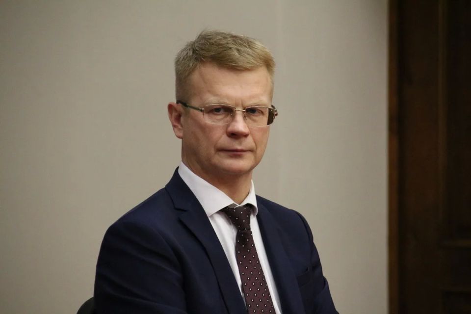 Источники ИА "Вологда Регион" в Великом Устюге подтверждают, что глава округа Игорь Быков подал прошение об отстаке