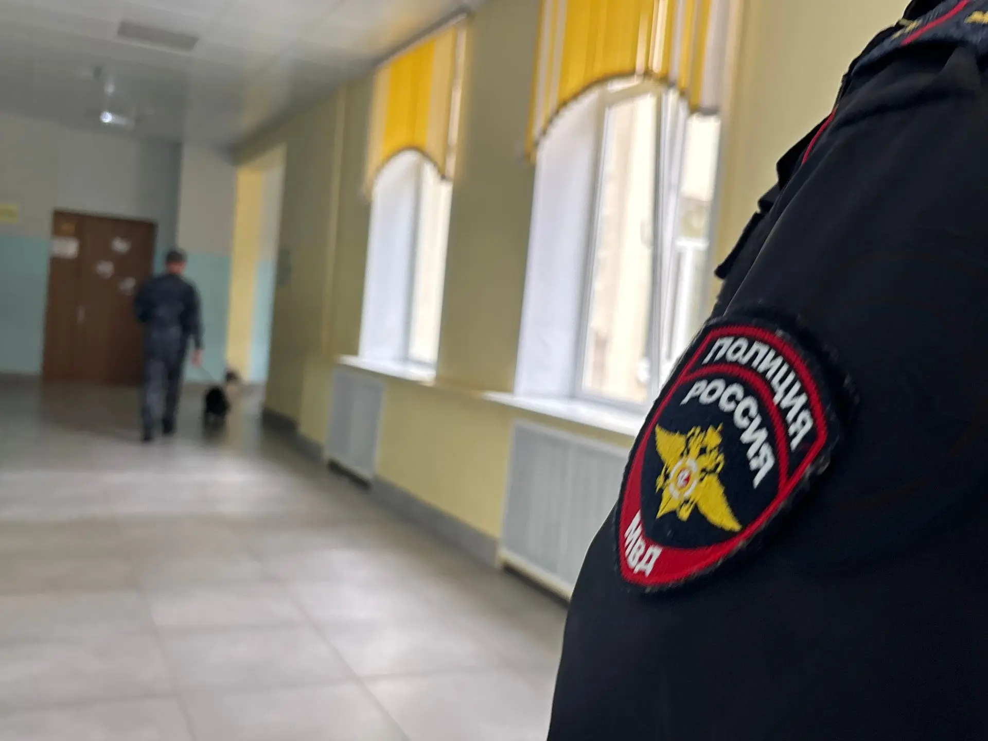 В Череповце полицейские провели профилактические рейды в образовательных учреждениях В Череповце полицейские провели профилактические рейды в образовательных учреждениях