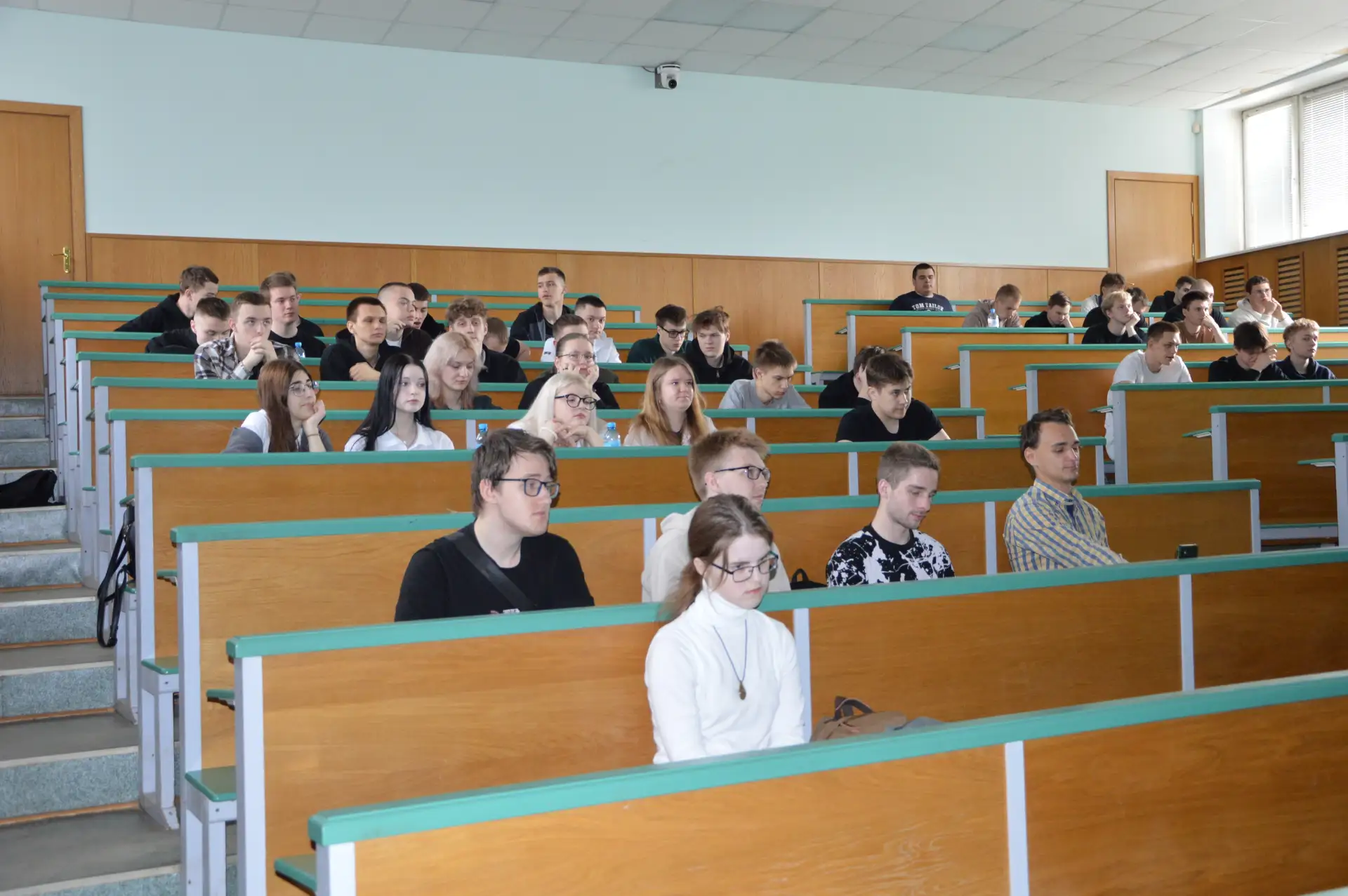 Представители двух избирательных комиссий встретились со студентами ВоГУ Представители двух избирательных комиссий встретились со студентами ВоГУ