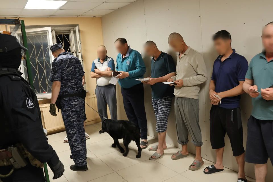В Череповце правоохранители продолжают проверять соблюдение миграционного законодательства иностранными гражданами В Череповце правоохранители продолжают проверять соблюдение миграционного законодательства иностранными гражданами