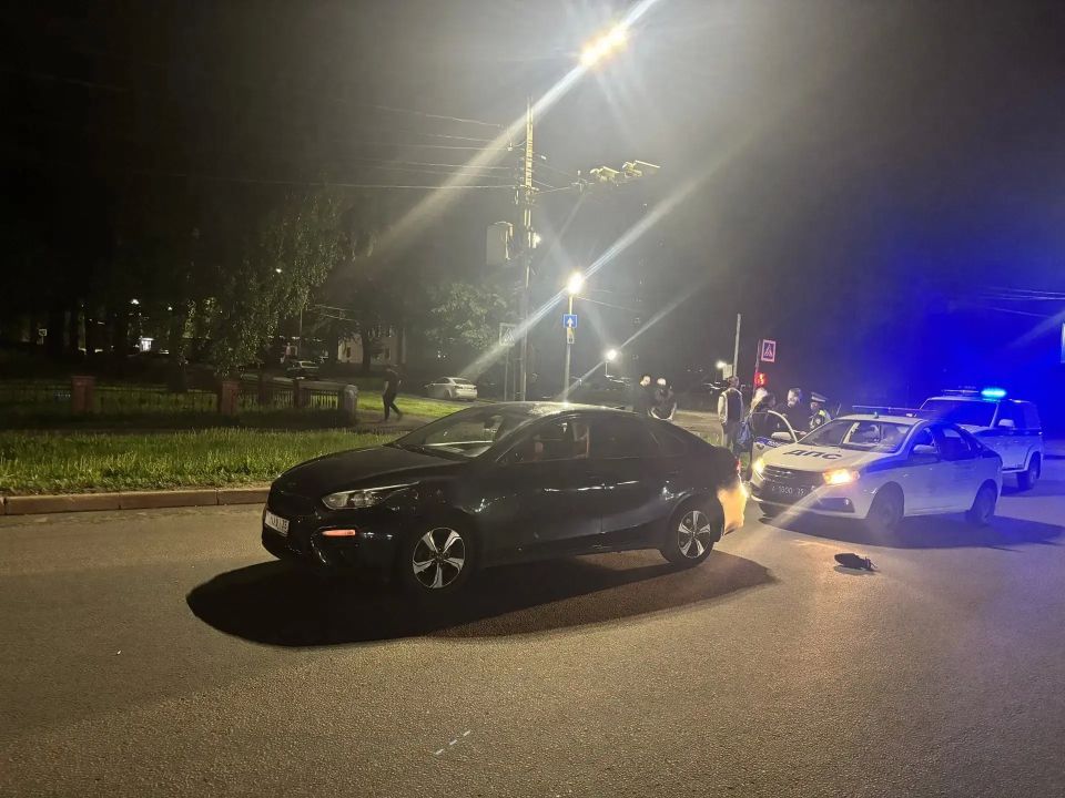 В Череповце в результате ДТП погиб пешеход В Череповце в результате ДТП погиб пешеход