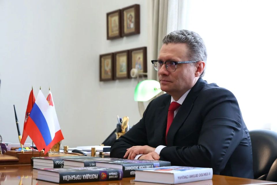 Георгий Филимонов: Сегодня в Представительстве Вологодской области в Москве провели содержательную встречу с историком и публицистом Евгением Юрьевичем Спицыным Георгий Филимонов: Сегодня в Представительстве Вологодской области в Москве провели содержательную встречу с историком и публицистом Евгением Юрьевичем Спицыным