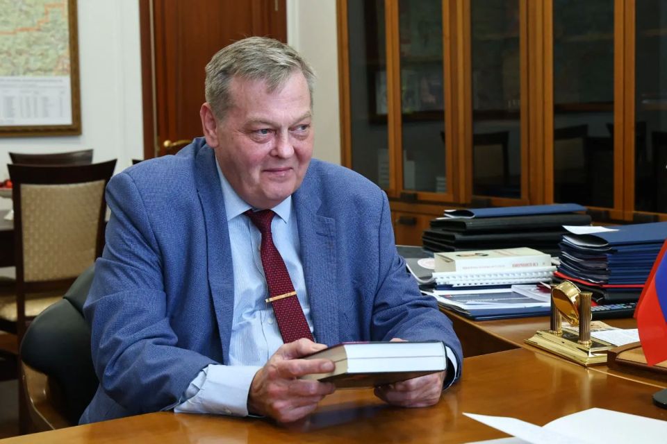 Георгий Филимонов: Сегодня в Представительстве Вологодской области в Москве провели содержательную встречу с историком и публицистом Евгением Юрьевичем Спицыным Георгий Филимонов: Сегодня в Представительстве Вологодской области в Москве провели содержательную встречу с историком и публицистом Евгением Юрьевичем Спицыным