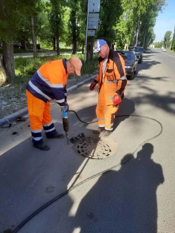 Сбор бросового мусора, уборка общественных территорий, очистка дорог Сбор бросового мусора, уборка общественных территорий, очистка дорог