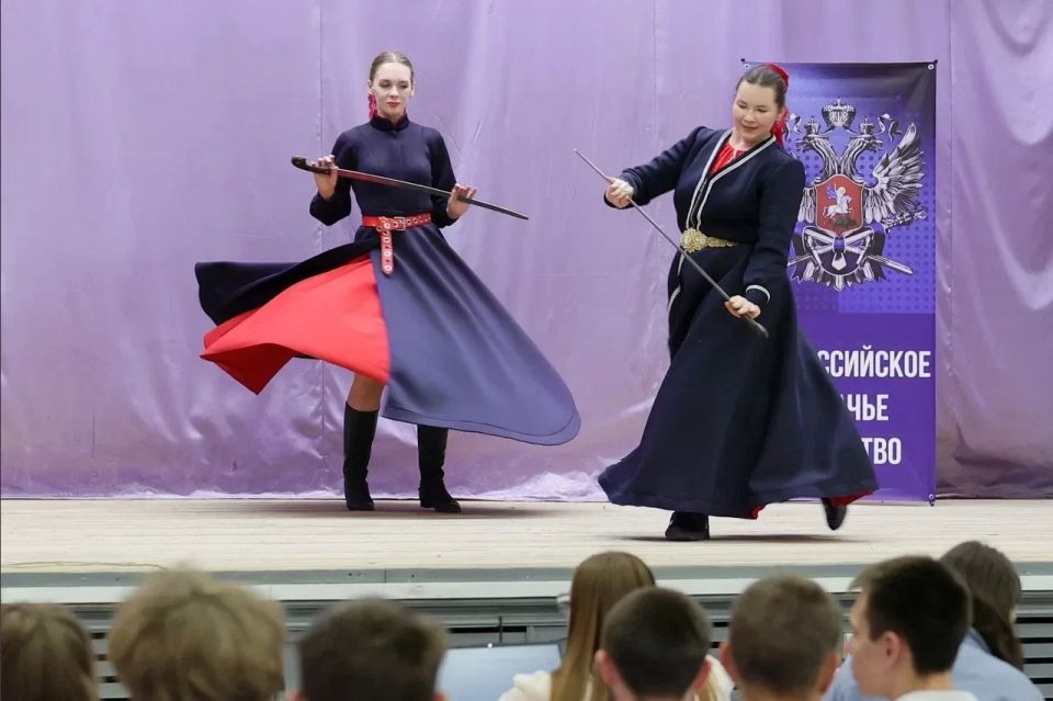 В Вологде впервые прошла спортивно-тематическая игра «Казачок» между студентами колледжей В Вологде впервые прошла спортивно-тематическая игра «Казачок» между студентами колледжей