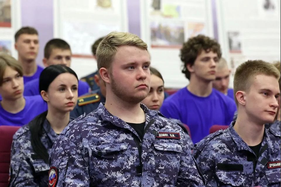 В Вологде впервые прошла спортивно-тематическая игра «Казачок» между студентами колледжей В Вологде впервые прошла спортивно-тематическая игра «Казачок» между студентами колледжей