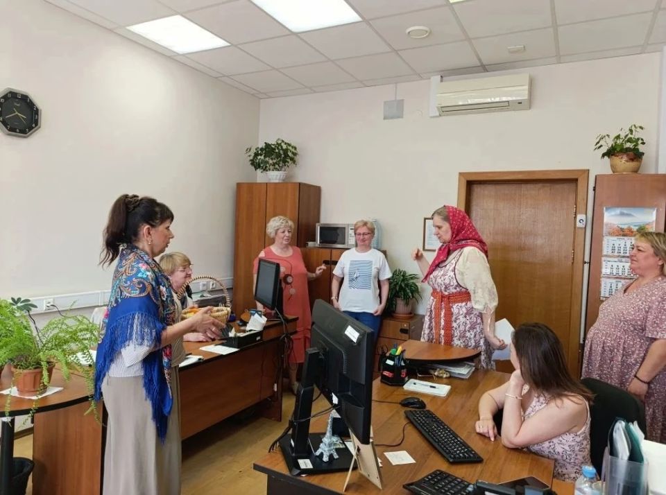 В рамках выполнения Плана ОПР с сотрудниками УФК по Вологодской области и проведения мероприятий, приуроченных ко Дню славянской письменности и культуры (24 мая), в Управлении при участии ППО и Молодежного совета... В рамках выполнения Плана ОПР с сотрудниками УФК по Вологодской области и проведения мероприятий, приуроченных ко Дню славянской письменности и культуры (24 мая), в Управлении при участии ППО и Молодежного совета...