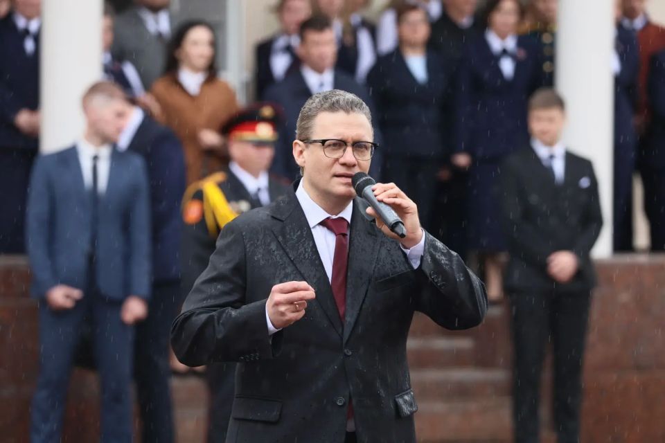 Георгий Филимонов: Посетил большой праздник последнего звонка в Вологодской кадетской школе-интернате имени Белозерского полка Георгий Филимонов: Посетил большой праздник последнего звонка в Вологодской кадетской школе-интернате имени Белозерского полка
