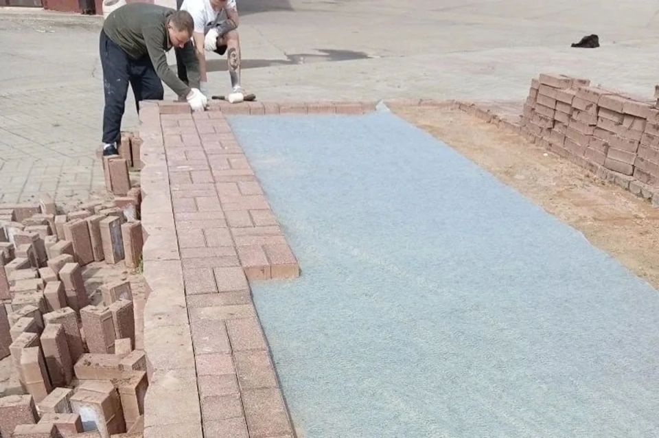 В поселке Вохтога Грязовецкого округа стартовали работы по ремонту памятника фронтовикам, погибшим в годы Великой Отечественной войны. В поселке Вохтога Грязовецкого округа стартовали работы по ремонту памятника фронтовикам, погибшим в годы Великой Отечественной войны.