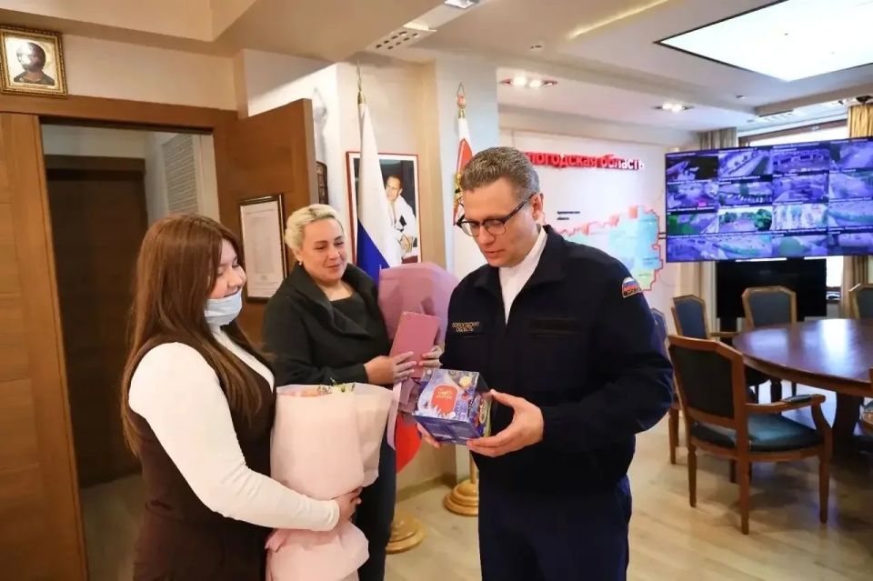 Георгий Филимонов исполнил мечту вологодской семиклассницы Мирославы Семёновой Георгий Филимонов исполнил мечту вологодской семиклассницы Мирославы Семёновой