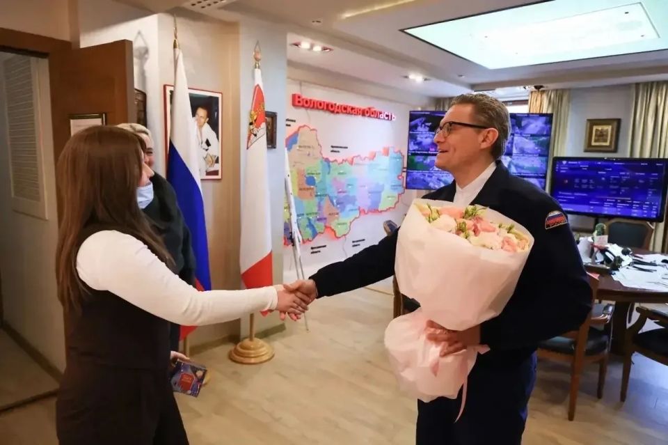 Георгий Филимонов исполнил мечту вологодской семиклассницы Мирославы Семёновой Георгий Филимонов исполнил мечту вологодской семиклассницы Мирославы Семёновой