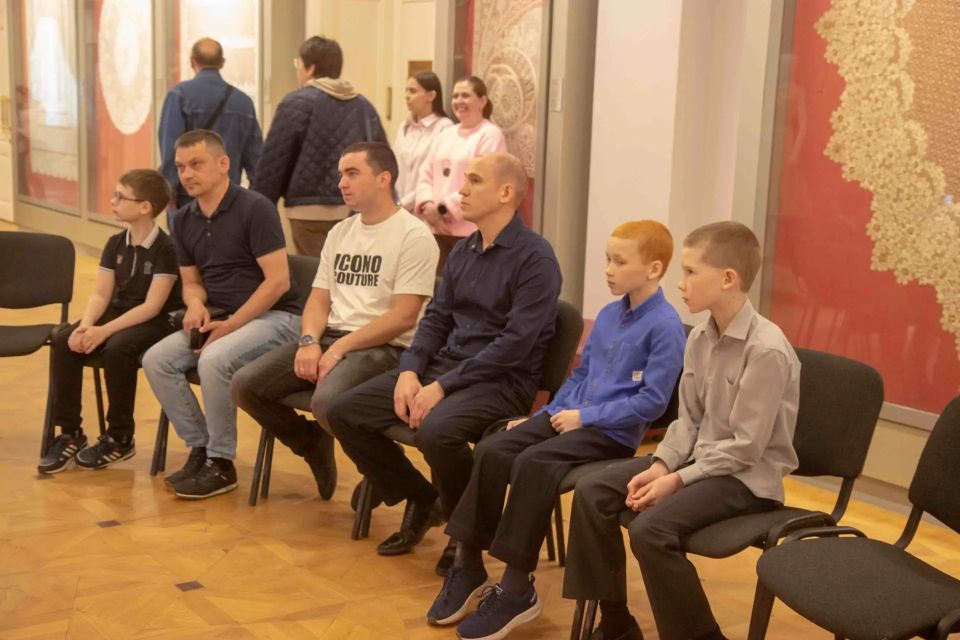 В Вологодской области полицейские и общественники наградили победителей регионального этапа конкурса детского творчества «Полицейский Дядя Степа»