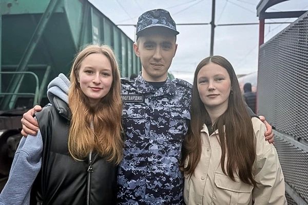 Вологодские юноши отправились служить в батальон по охране важных государственных объектов и специальный моторизованный Измайловский полк Северо-Западного округа Росгвардии Вологодские юноши отправились служить в батальон по охране важных государственных объектов и специальный моторизованный Измайловский полк Северо-Западного округа Росгвардии