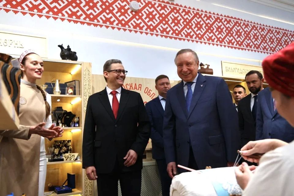 Георгий Филимонов: Вместе с Губернатором Санкт-Петербурга Александром Дмитриевичем Бегловым открыли культурно-туристический центр Вологодской области на Невском проспекте,12 Георгий Филимонов: Вместе с Губернатором Санкт-Петербурга Александром Дмитриевичем Бегловым открыли культурно-туристический центр Вологодской области на Невском проспекте,12