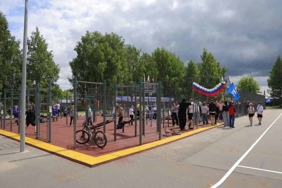 Георгий Филимонов: Первую в этом году «умную» спортивную площадку открыли в Вологодском округе Георгий Филимонов: Первую в этом году «умную» спортивную площадку открыли в Вологодском округе