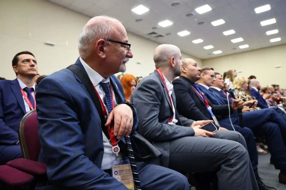 Георгий Филимонов: На полях ПМЭФ принял участие в дискуссионной сессии «Основные угрозы России во второй четверти XXI века» Георгий Филимонов: На полях ПМЭФ принял участие в дискуссионной сессии «Основные угрозы России во второй четверти XXI века»