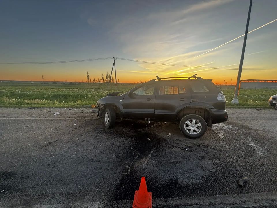 В Вологодском округе произошло ДТП с участием трёх транспортных средств, два человека пострадали В Вологодском округе произошло ДТП с участием трёх транспортных средств, два человека пострадали