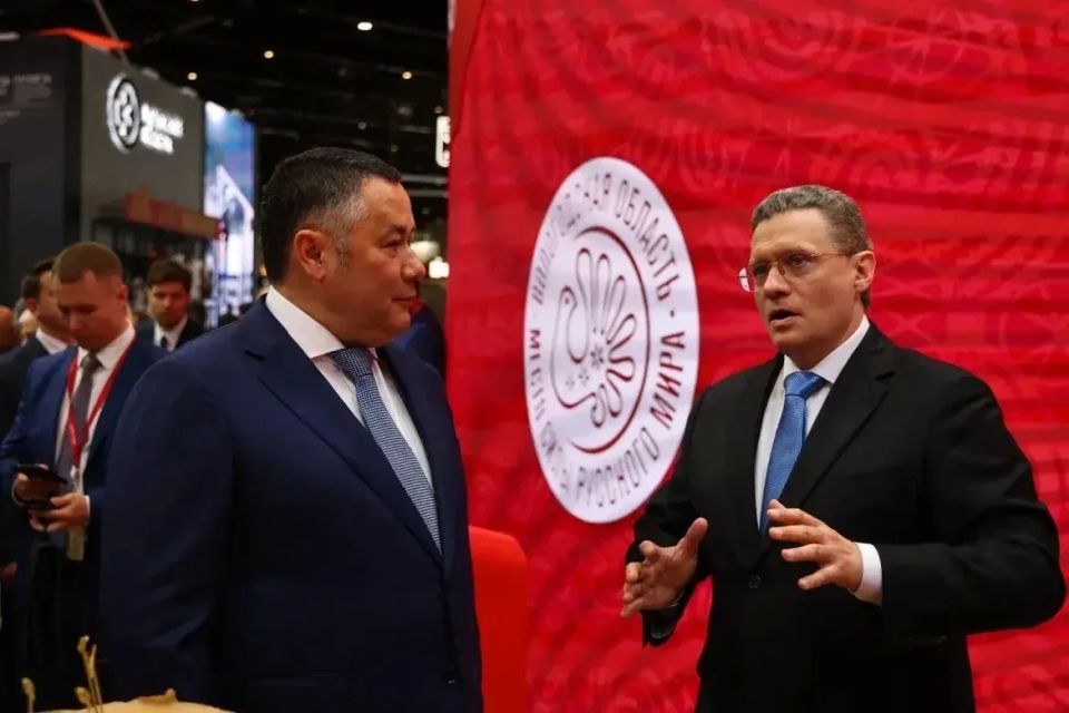 Георгий Филимонов: Стенд Вологодской области на ПМЭФ посетил Полномочный представитель Президента Российской Федерации в Северо-Западном федеральном округе Игорь Михайлович Руденя Георгий Филимонов: Стенд Вологодской области на ПМЭФ посетил Полномочный представитель Президента Российской Федерации в Северо-Западном федеральном округе Игорь Михайлович Руденя
