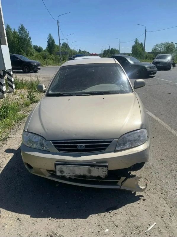 Под Череповцом в ДТП пострадали 6 человек, в том числе трое детей Под Череповцом в ДТП пострадали 6 человек, в том числе трое детей