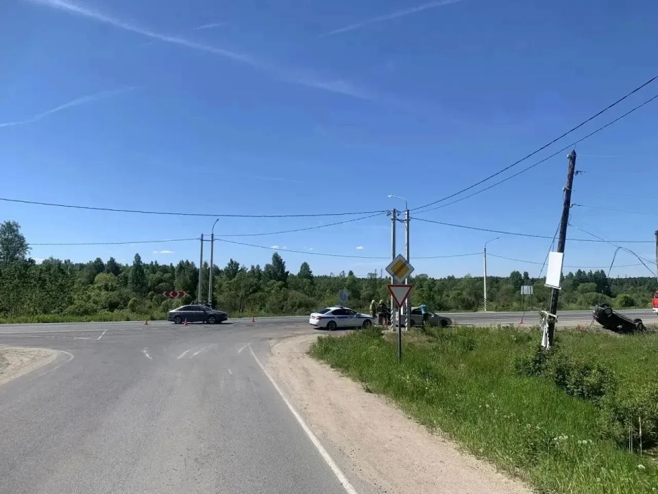 Шесть человек пострадали в аварии в Череповецком округе Шесть человек пострадали в аварии в Череповецком округе