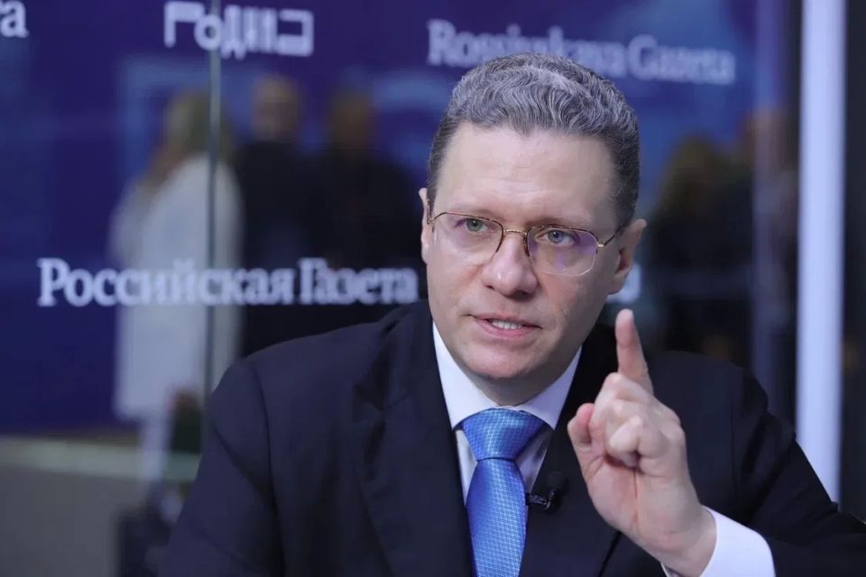 Георгий Филимонов: Во время работы на Петербургском международном экономическом форуме дал большое интервью «Российской газете» Георгий Филимонов: Во время работы на Петербургском международном экономическом форуме дал большое интервью «Российской газете»
