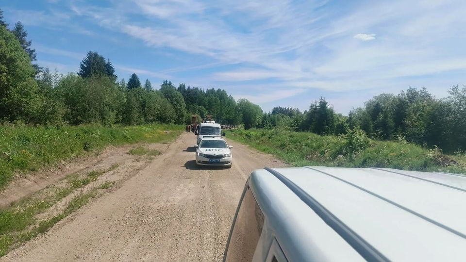 В Кирилловском округе полицейские обеспечили общественный порядок во время проведения массового мероприятия В Кирилловском округе полицейские обеспечили общественный порядок во время проведения массового мероприятия