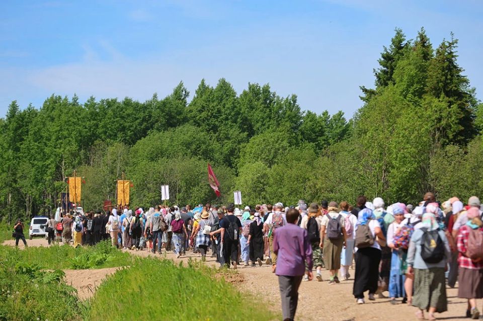 В Кирилловском округе полицейские обеспечили общественный порядок во время проведения массового мероприятия В Кирилловском округе полицейские обеспечили общественный порядок во время проведения массового мероприятия